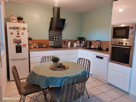 appartement terrasse et petit jardin