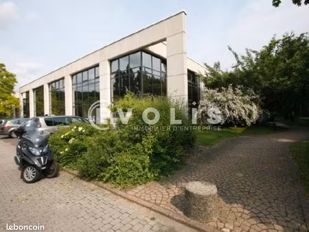 bureaux 469 m²