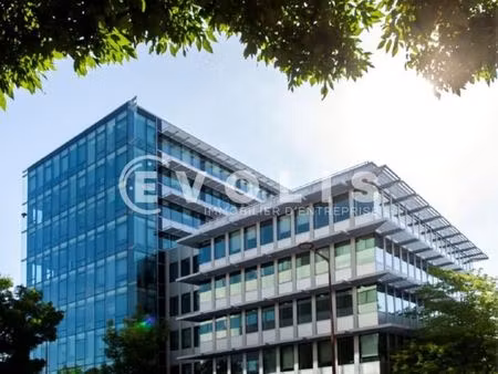 bureaux 14 451 m²