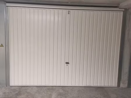 garage sécurisé 16 m2