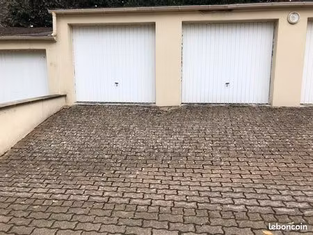 parking/box 10 m² lagny-sur-marne