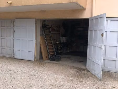 garage à louer