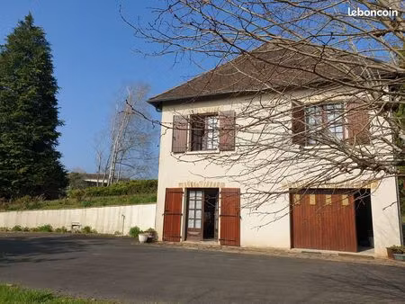 potentiel unique - grande maison familiale dans parc arboré