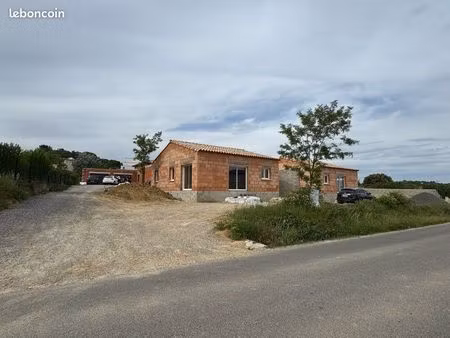 maison neuve 3 chambres avec jardin privatif – saint-hilaire-de-brethmas – 1 250 cc