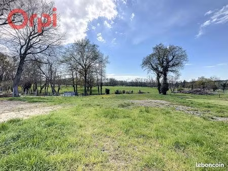 terrain 2 655 m² saint etienne de vicq