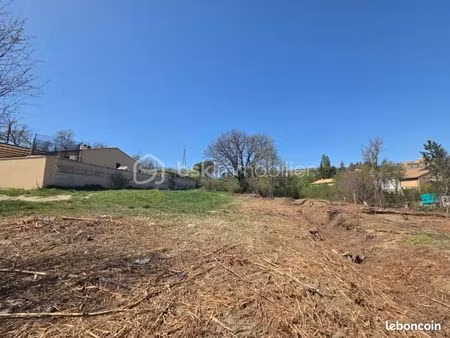 terrain 1 330 m² saint maime