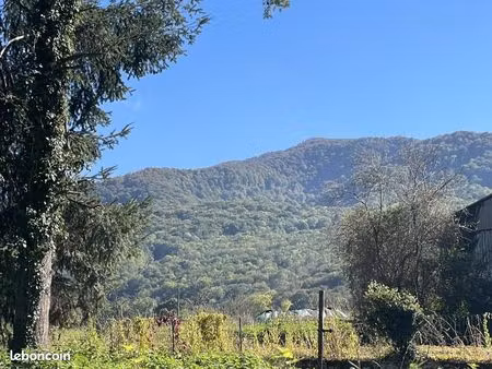 terrain 480 m² urau