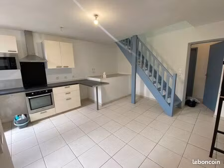 appartement t2 duplex centre villefranche-de-lauragais – 36 m² – gare à pied