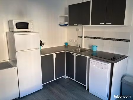 immeuble de rapport 3 appartements loués et meublés 10% renta possible 12%