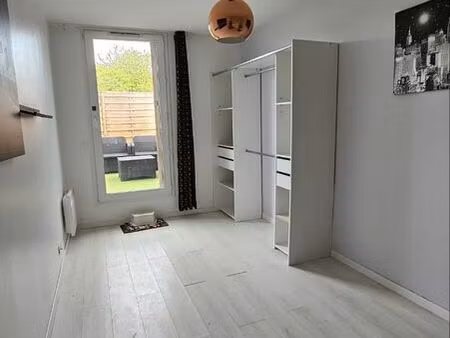 disponibilité immédiate f3 70m2 avec grande terasse 18min paris gare du nord