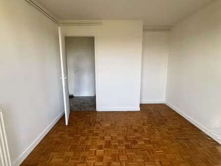 appartement  trois-pièces