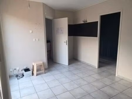 bureau medical/paramédical