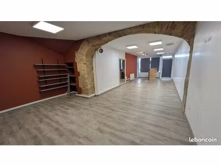 local commercial à louer – centre-ville de romans-sur-isère – 205 m²