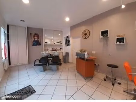 a louer local commercial 50m2