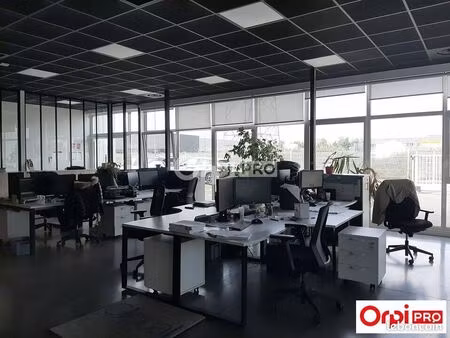 local d'activité 640 m²