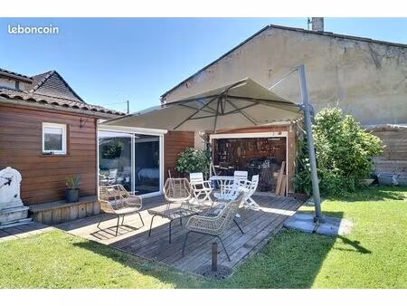 maison 9 pièces 202 m²