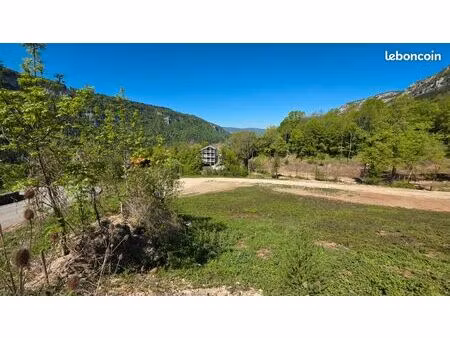 terrain 2067 m² nantua