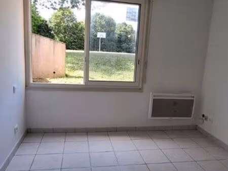 vends studio - résidence étudiante cambridge