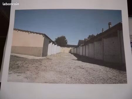 box de garage individuel fermé et sécurisé