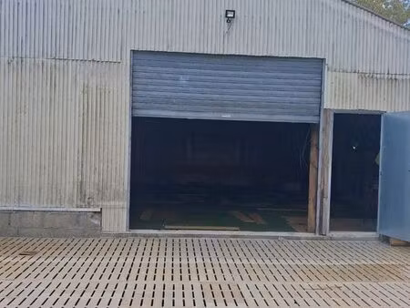 local stockage 120m2