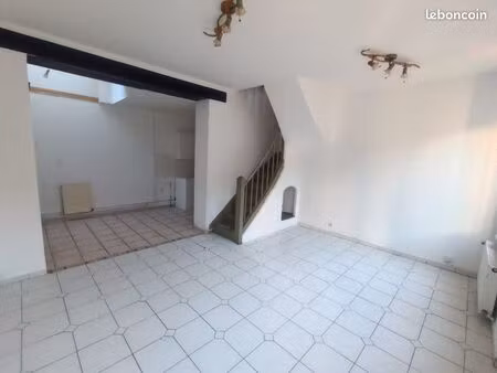 maison de ville à louer