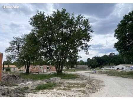 terrain 620 m² margaux