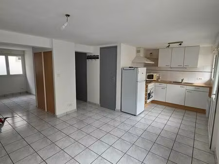 location appartement – 43 m² – concarneau – 570 /mois