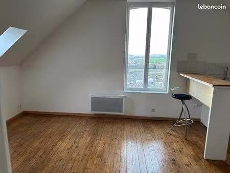 loue appartement 30 m2 laon belle vue