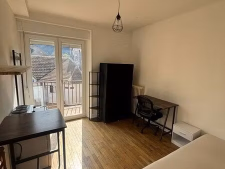 à louer chambre ou studio meublé