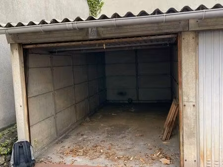 box courbevoie rue du 22 septembre