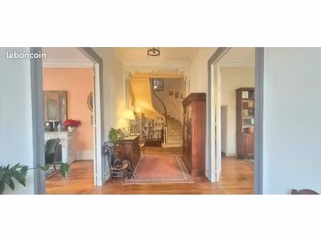 maison de ville 12 pièces 270 m²