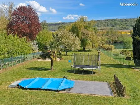 maison sur les bords de marne