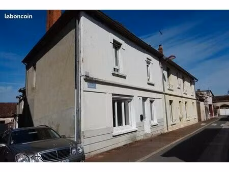 maison à vendre – estivareilles (03190)