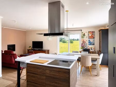 maison lumineuse 79 m²   à 400 m du bourg de sainte-foy