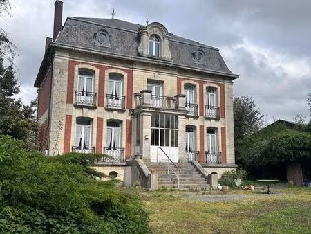 propriété 8 pièces 250 m²