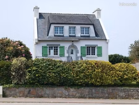 maison individuelle. 6 pièces.110m2