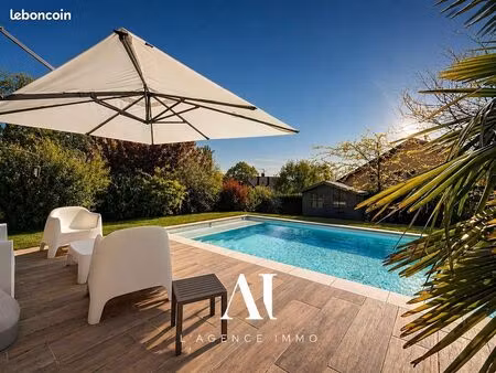 villa 6 pièces 339 m²