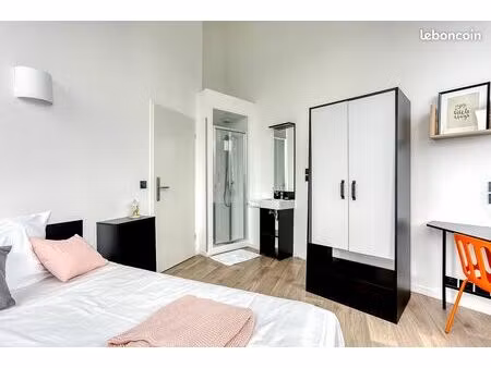 chambre 3 pièces 27 m²