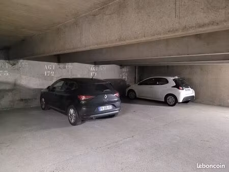 place de parking 12 m² evry rue de sion