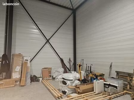 local d'activité 202 m²
