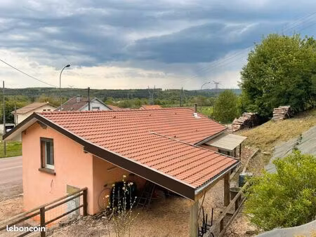 maison . 3 pièces . 74m²
