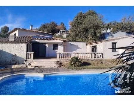 villa 7 pièces 140 m²