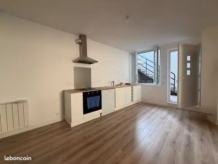 grand t2  tout neuf  quartier girodet  bourg les valence