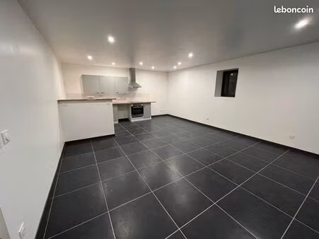 location appartement duplex montangess
