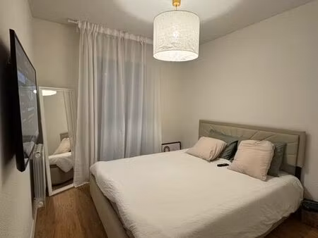propriétaire direct loue appartement meublé  rénové et équipé dans une résidence sécurisée
