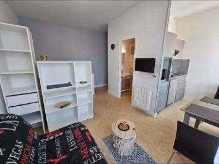 studio meublé