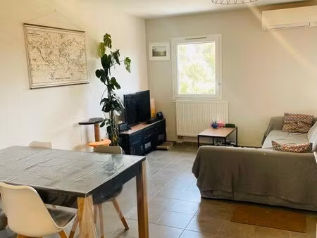 bel appartement t3 avec terrasse