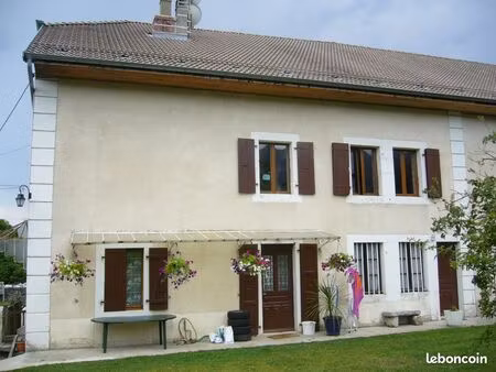 pays de gex : appartement triplex 4 pièces 130m2
