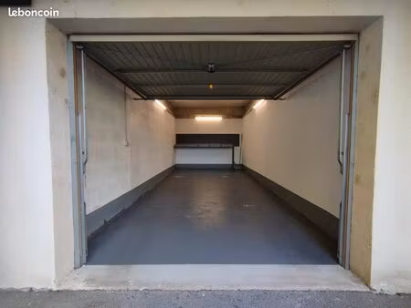 location box garage sécurisé