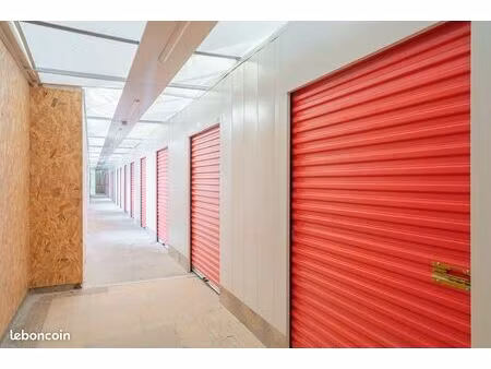 garage/box 8 m² saint andre de corcy